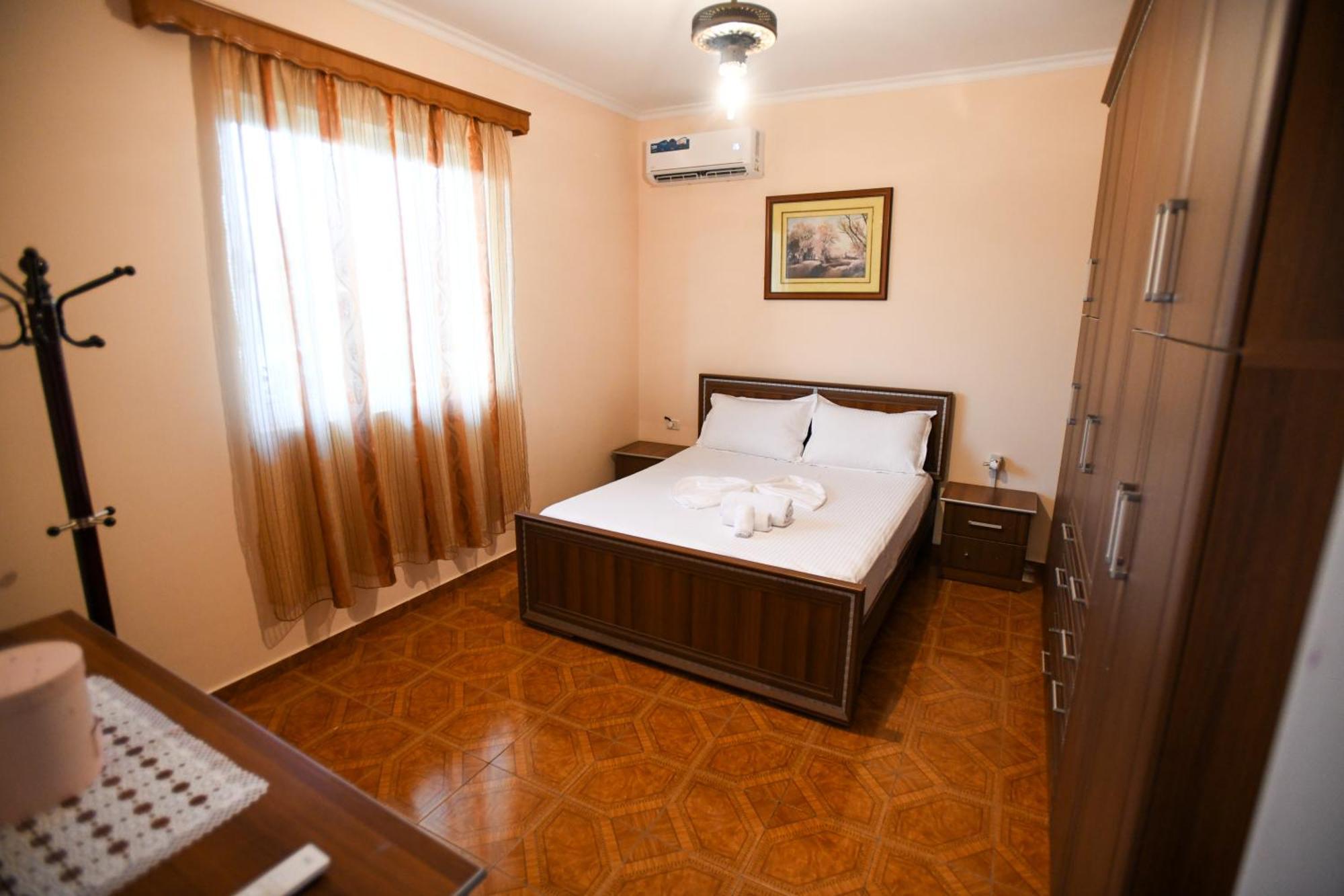 Apartment Darlin Berat Luaran gambar