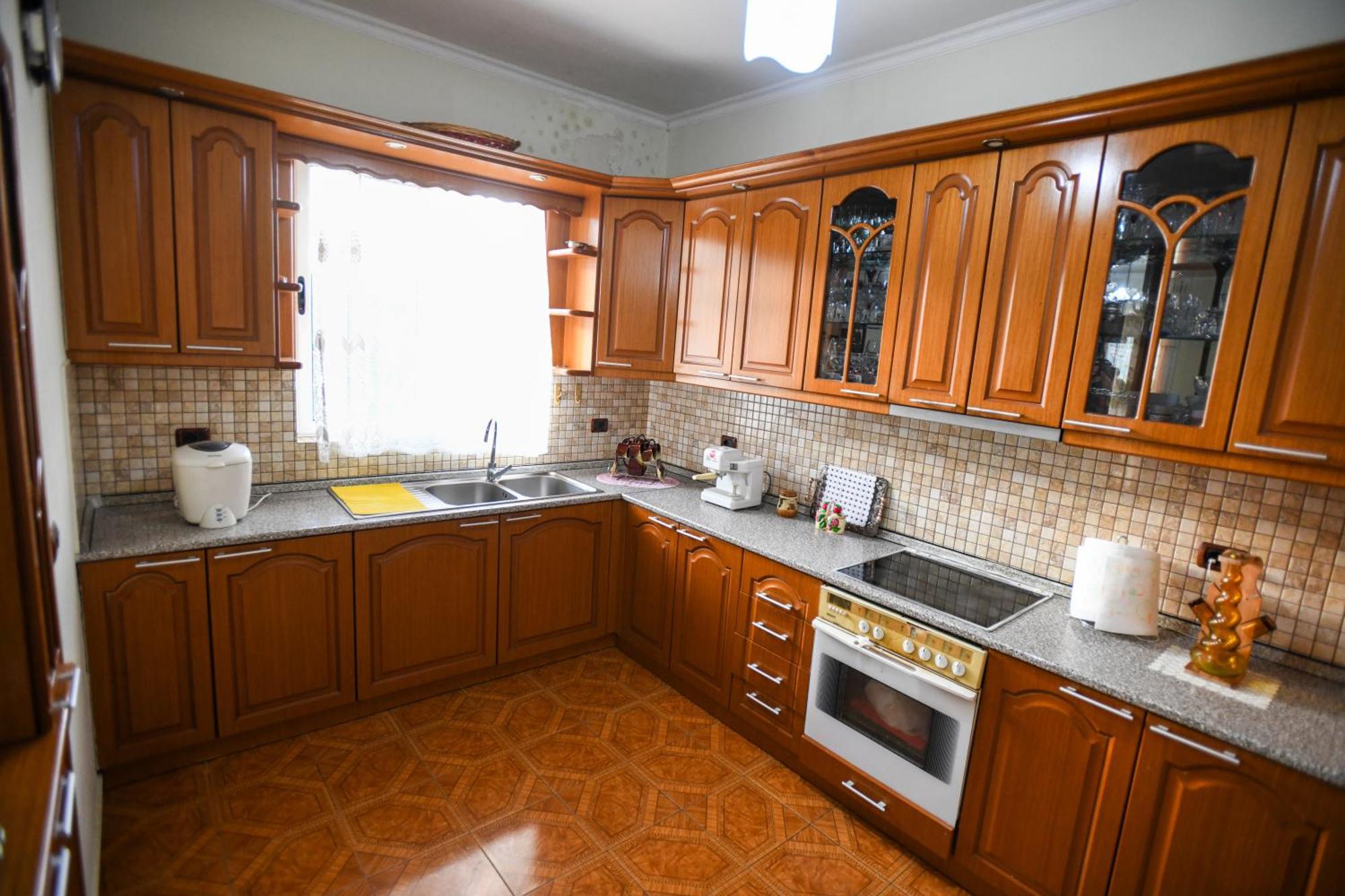 Apartment Darlin Berat Luaran gambar