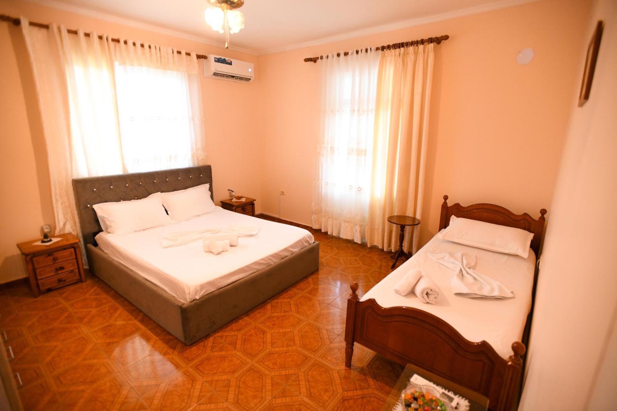 Apartment Darlin Berat Luaran gambar