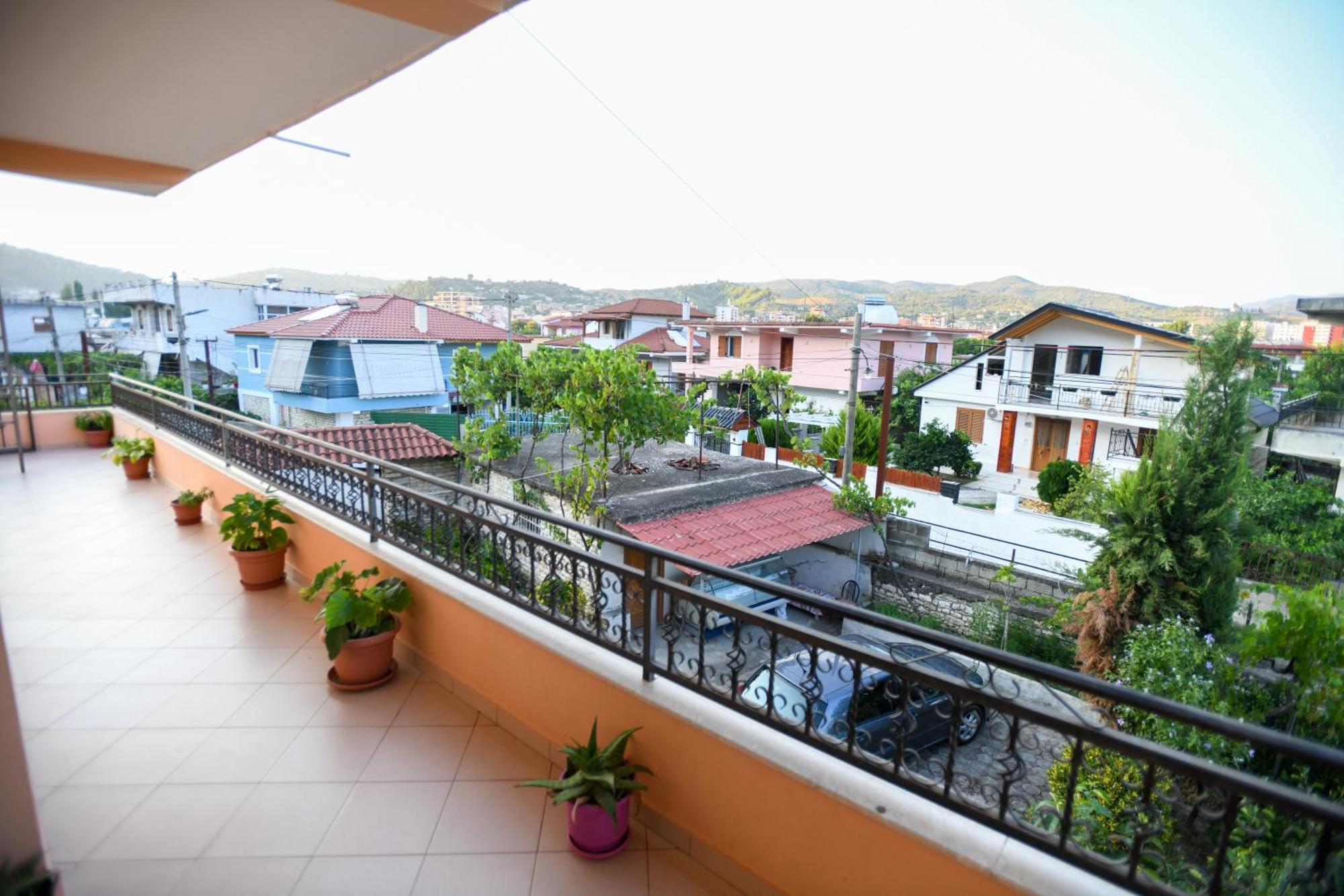 Apartment Darlin Berat Luaran gambar
